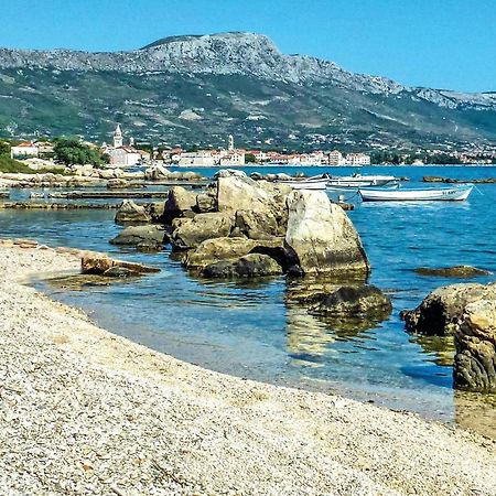 Lovely Apartment In Kastel Stafilic With Jacuzzi Kaštela Exterior foto